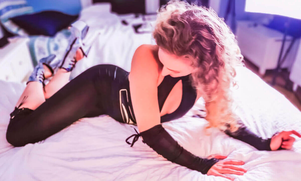 Dirty Fantasies and Women Discussion with The Divinatrix