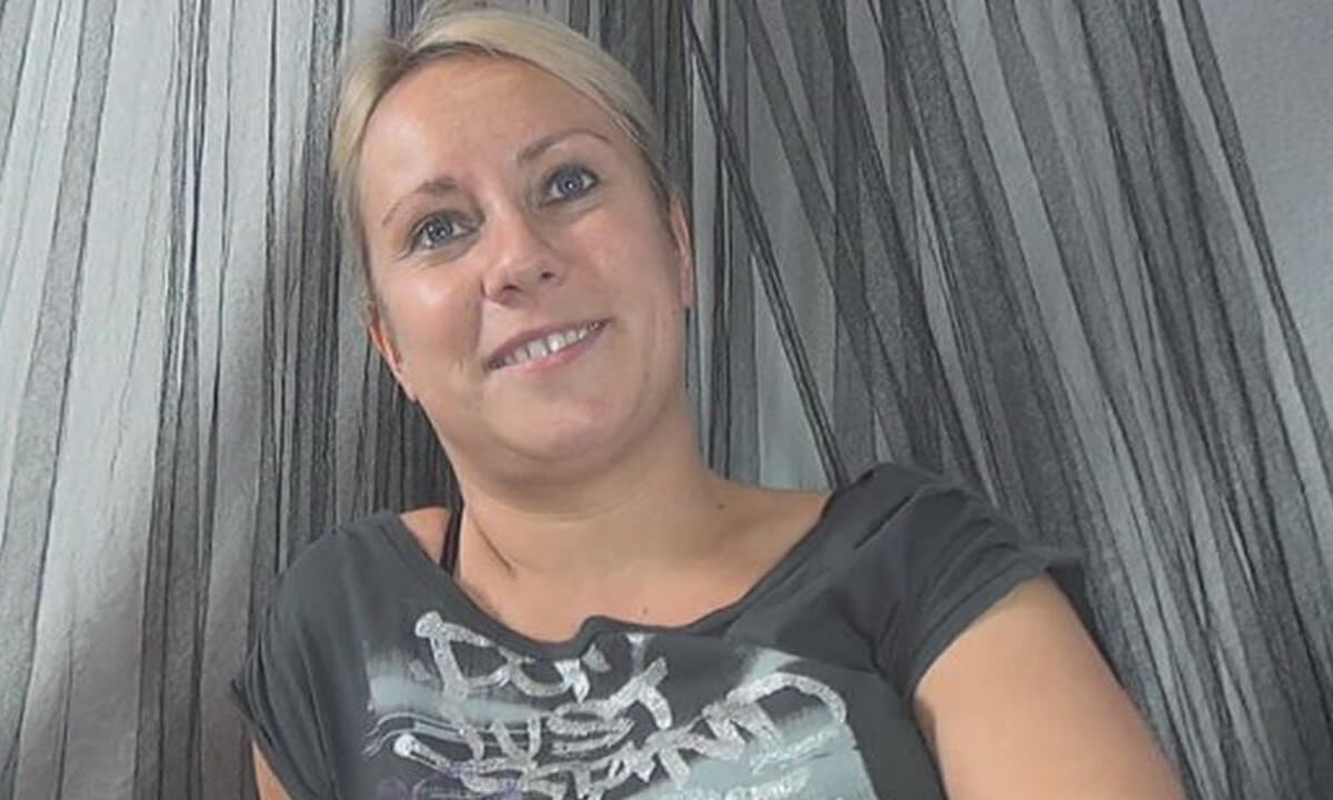 Pussyshow… Christina