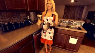 Vr Girl Natasha Cooking For You!