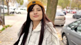 Horny Student Sofia Mayers Wants To Model No Matter What