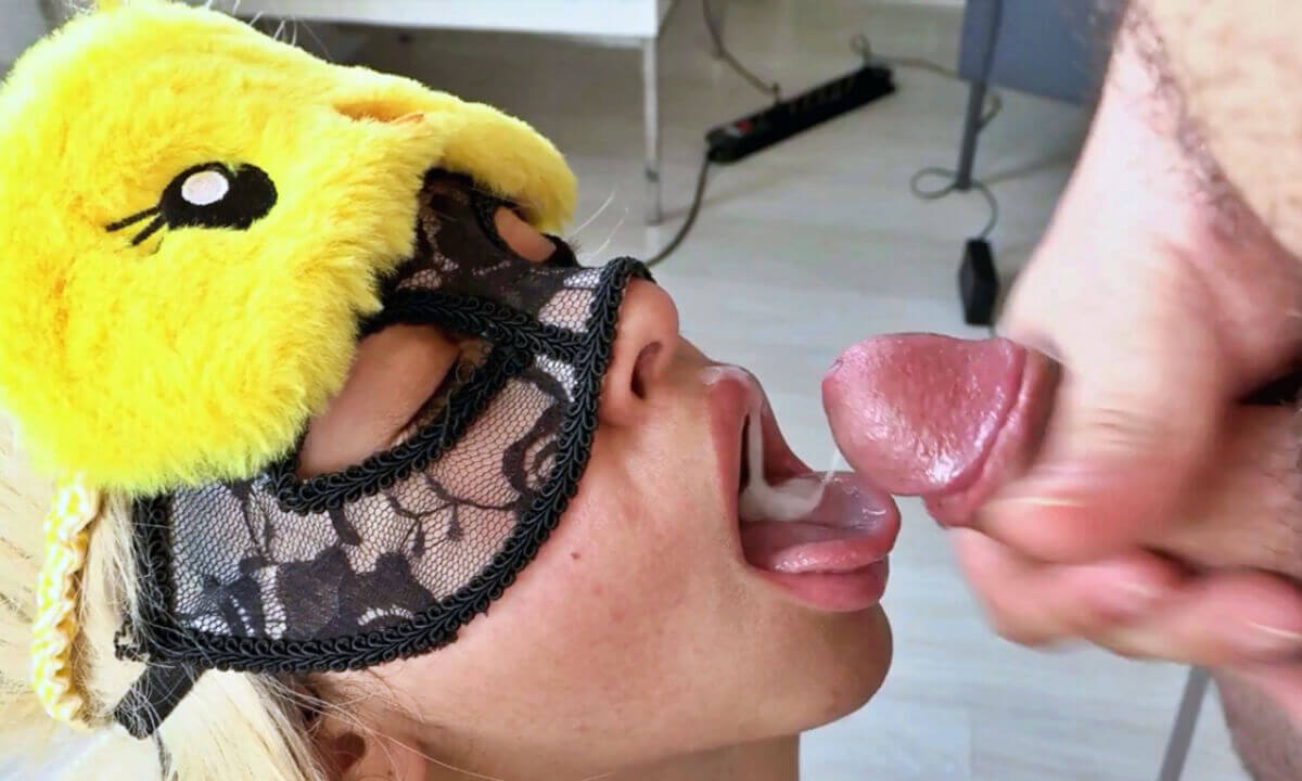 Torbe Achieves Great Sex With Canela In Anonymous Cosplay