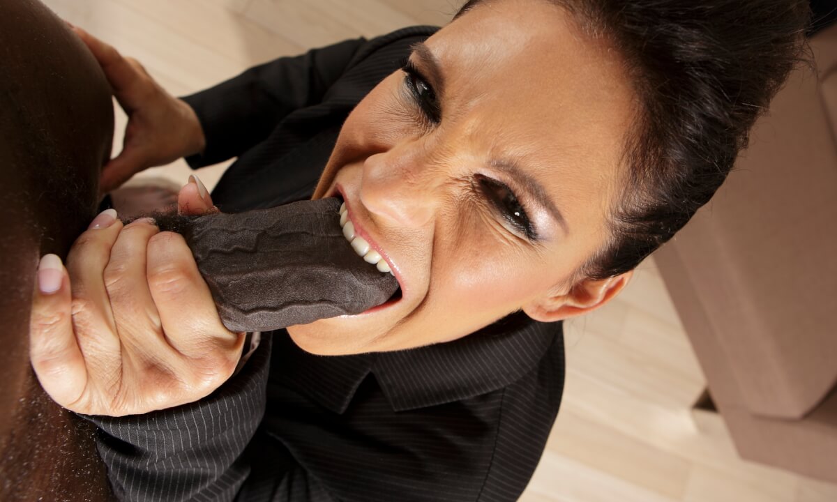 Bossy Daisy Rock Tastes My Big Black Cock & Takes An Anal Pounding In POV