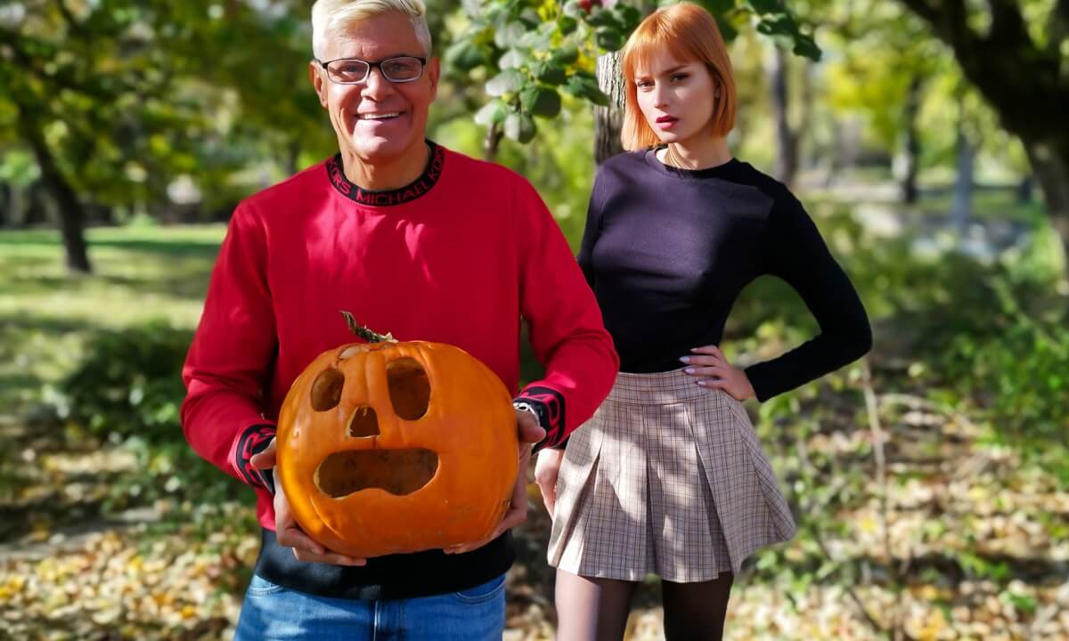 Dolly Dyson No Nut November – Old Pervert’s Lover Squirts From Anal Sex