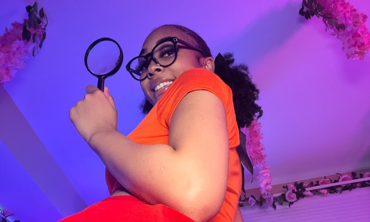 KhloeSweets – Velma Investigates