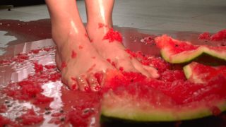 Beautiful MILF Naked Tramples Watermelon Hot Feet Red Toes – Amateur Living Room Fetish