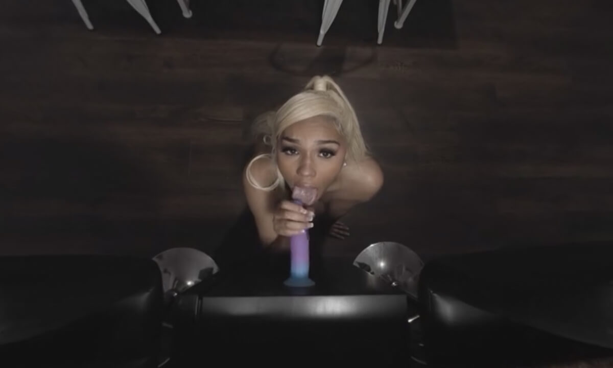Honey Devine – Kitchen Crazy