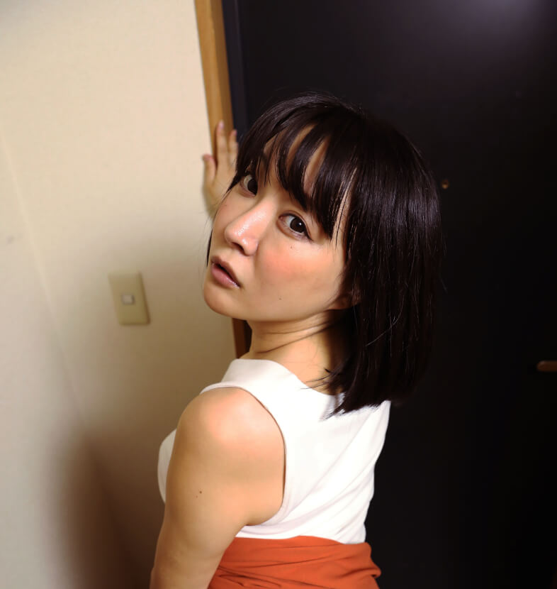 Arisa Umou – You Don’t Want her to Go to Work!