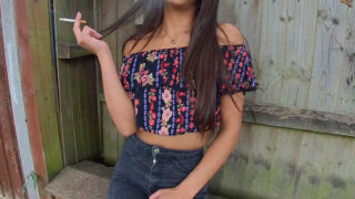 Kim Model – Dark Jeans