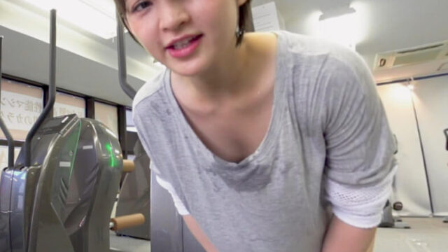 Saki Suzuki – Soaked in Sweat: Sexy Open Leg Selfie