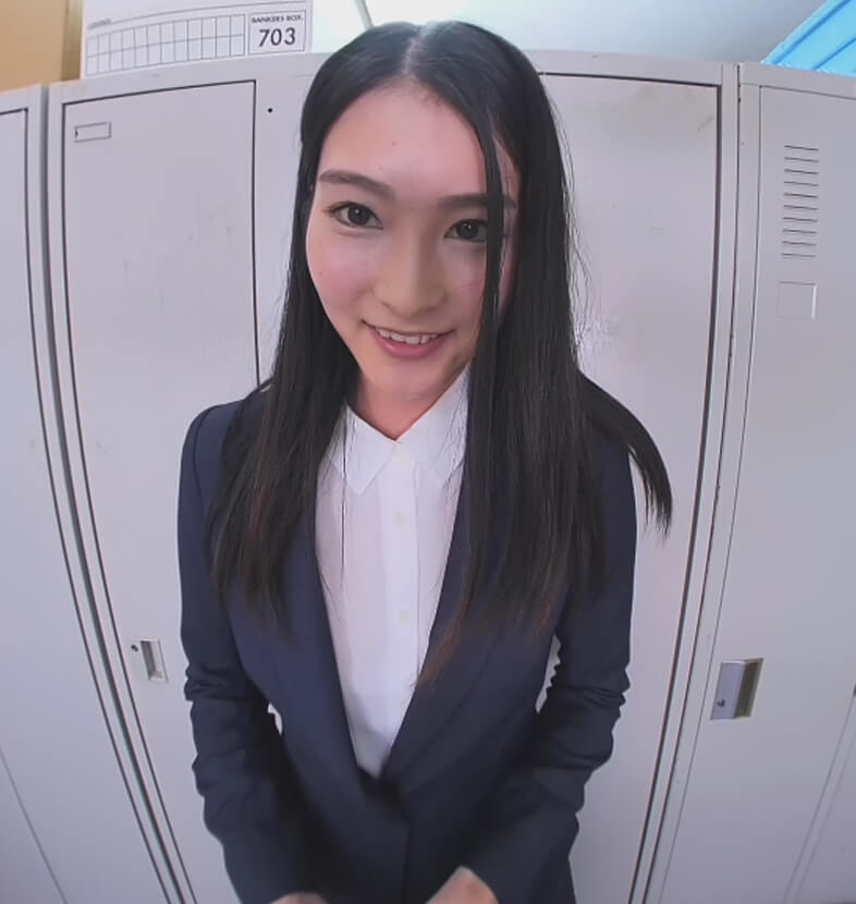 Suzu Honjo – Inside the Locker in the Ladies’ Dressing Room with Suzu Honjo Part 1
