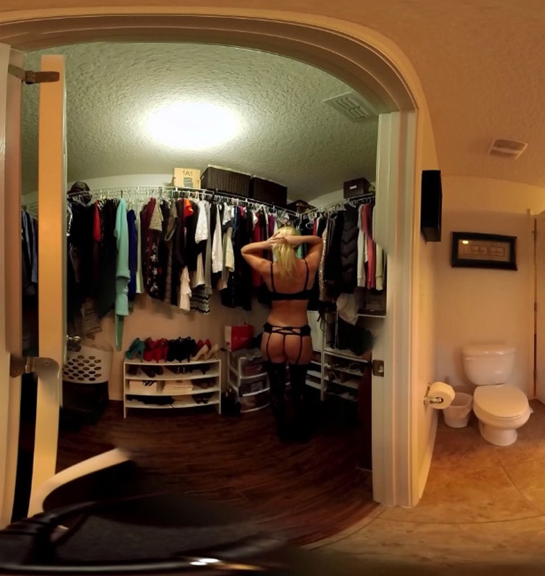 VRgirl Natasha Changing In Dressing Room VOYEUR!