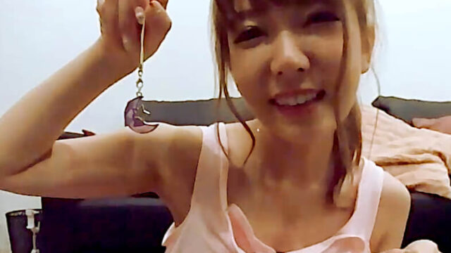 Yui Hatano – Yui Hatano’s #Secret Vlog Day 3: Her First Handmade Gift for the World