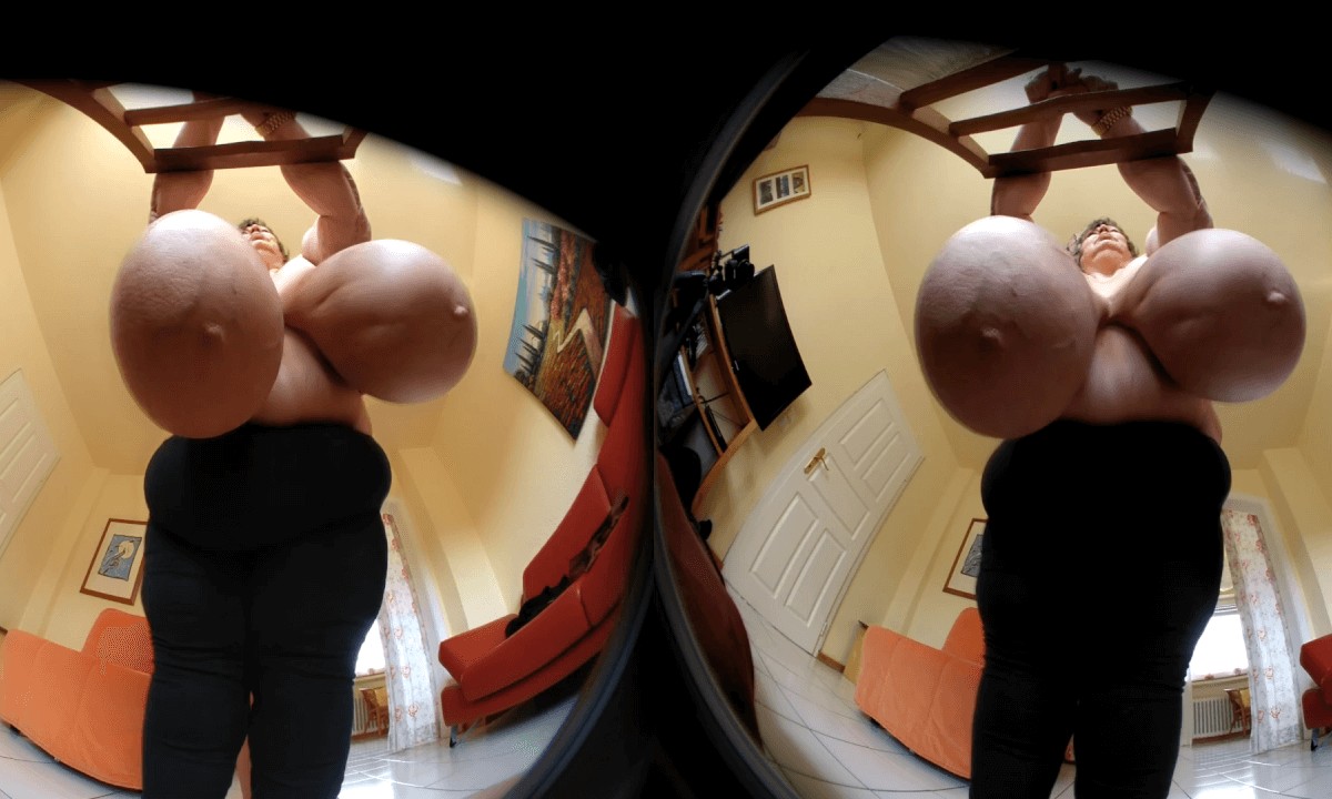 Big Boobs Bouncing from Below with Karola and Gretl